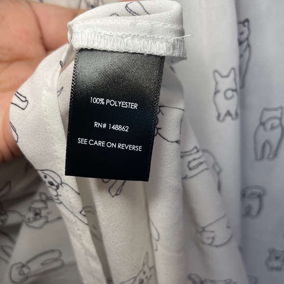 Torrid Harper Georgette Pullover 3/4 Sleeve Blouse dogs - Picture 6 of 7